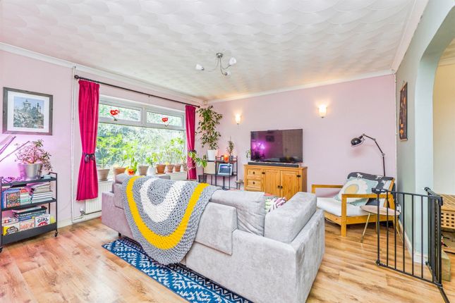 3-bed semi-detached on 104, Bryn Pinwydden, Cardiff, £250,000