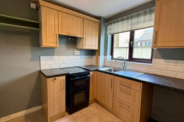 11, Avon Close, South Brent photo 4