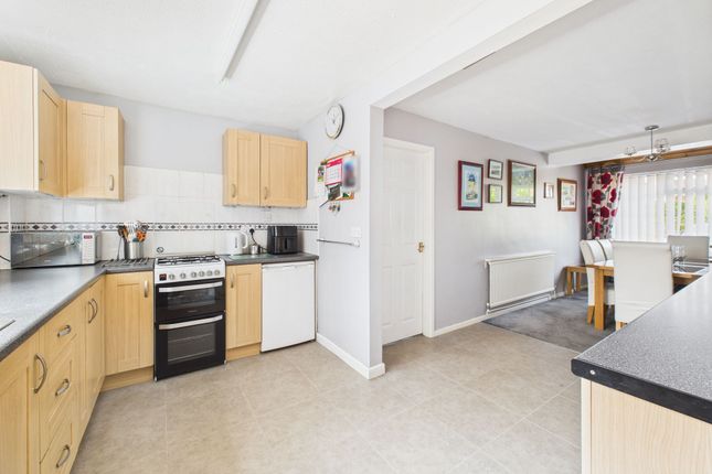 36 Flatts Lane, Calverton, Nottingham photo 3