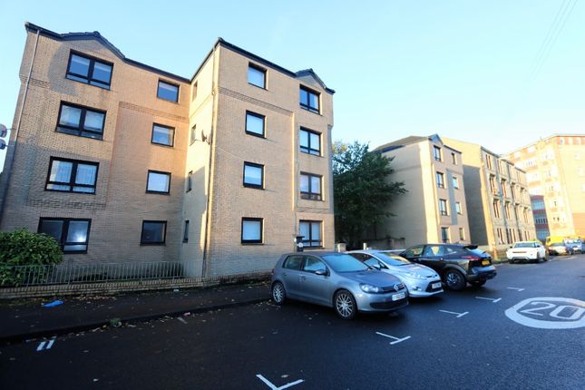 Thumbnail Flat to rent in Glenfarg Street, Glasgow