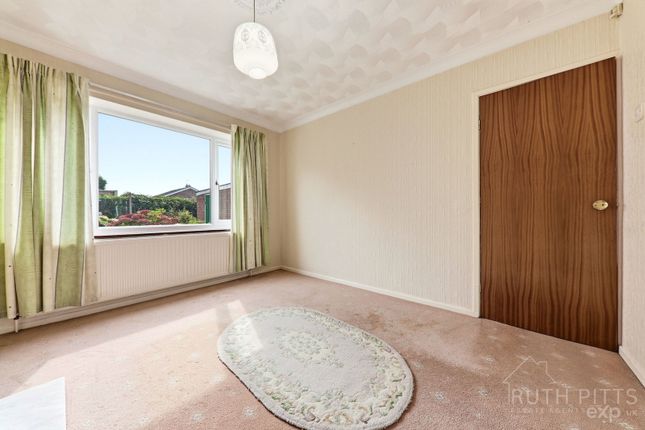 38, Stockingate, Pontefract photo 4