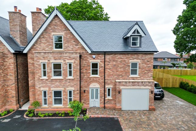 Thumbnail Detached house for sale in Albert Close, Cheadle Hulme, Cheadle