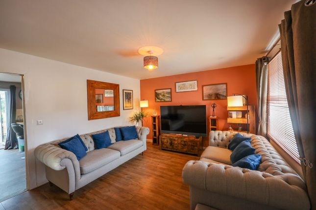 9, Sycamore Court, St Austell photo 3