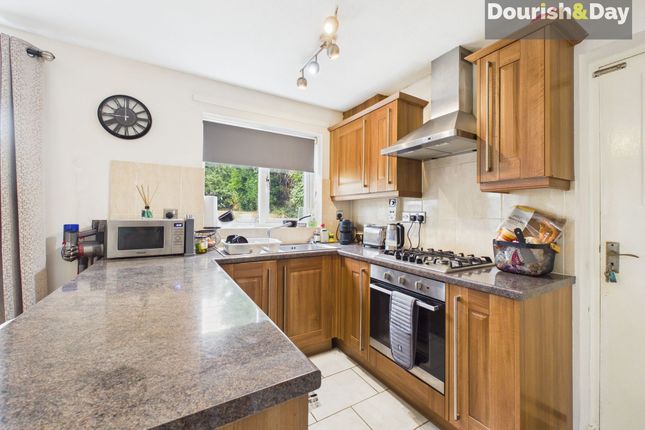 22 Dreieich Close, Stafford photo 3