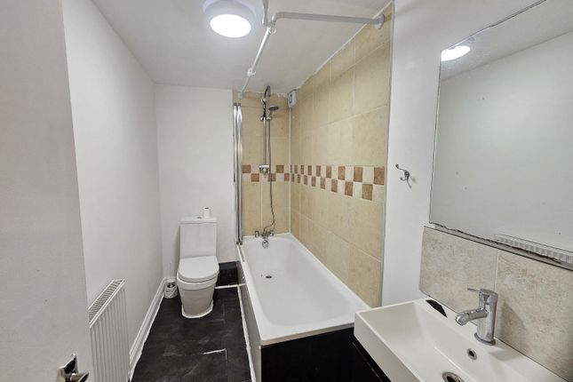 Flat 5, 133, Beulah Road, Thornton Heath photo 5