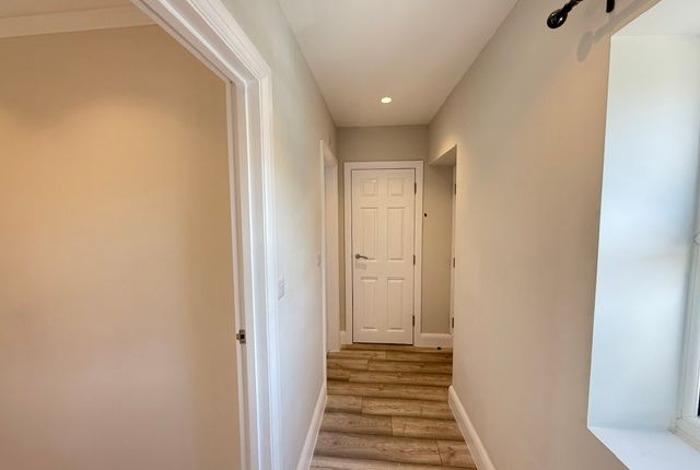 Flat 5, Watford photo 5