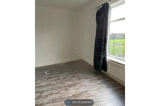 Flat to rent in Oliver Street, Mexborough