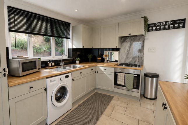 54, Overhill Gardens, Brighton photo 3