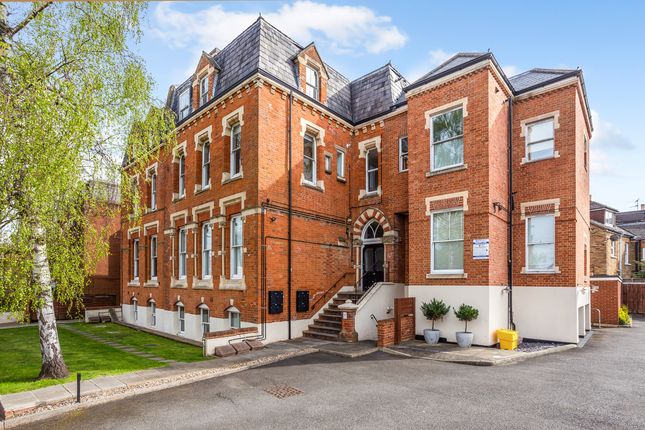 Flat for sale in Alma Road, Windsor