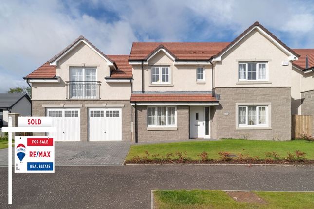 Thumbnail Detached house for sale in West Kip Walk, Murieston, Livingston