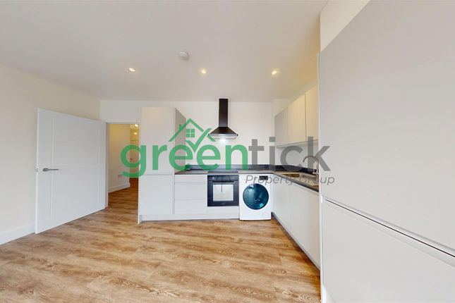 118 The Bays, The Stow, Harlow photo 5