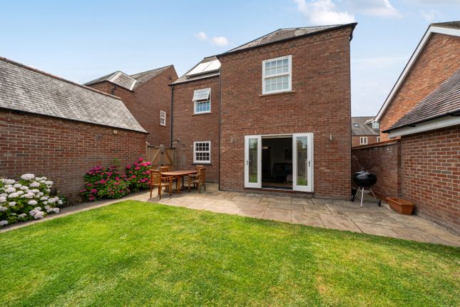 21A,, Chaveney Walk, Loughborough photo 4