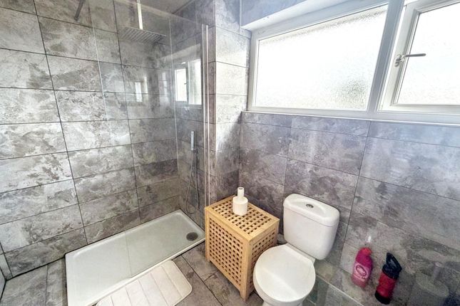 2, Riding Barns Way, Newcastle upon Tyne photo 3