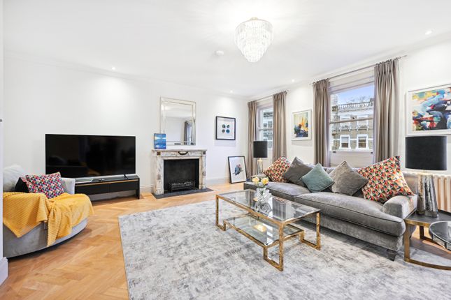 Flat to rent in Emperors Gate, South Kensington