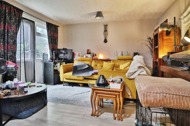 11, Aysgarth Place, Leeds photo 4