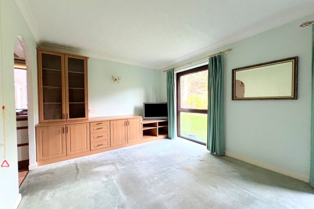 Flat for sale in Grove Road North, Southsea