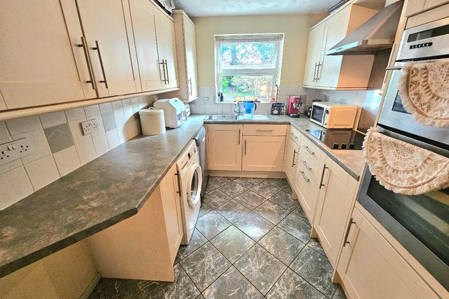 57 Warrington Drive, Birmingham photo 3