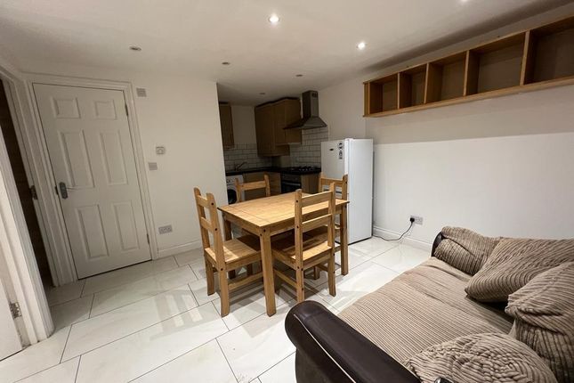 Thumbnail Flat to rent in Little Heath, Chadwell Heath, Romford