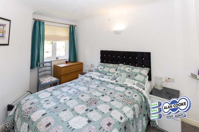 51, Primrose Court, Primley Park View, Leeds photo 4