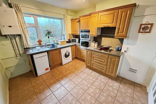 9 Almond Way, Earl Shilton photo 4