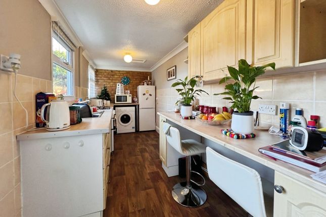 51, Stow Road, Wisbech photo 3