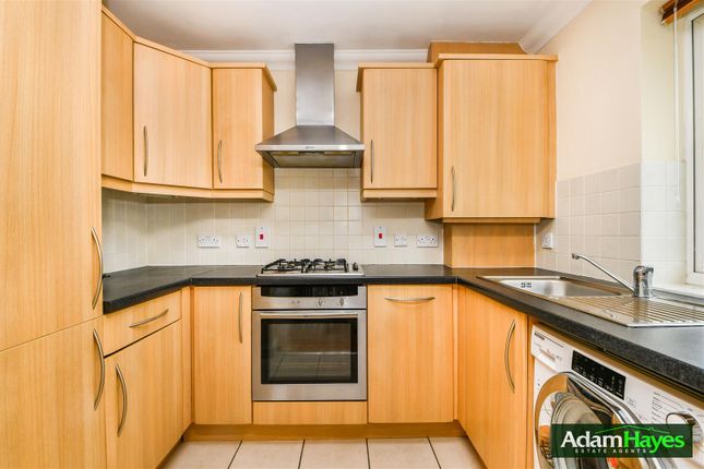 19a Juliana Close, London photo 2