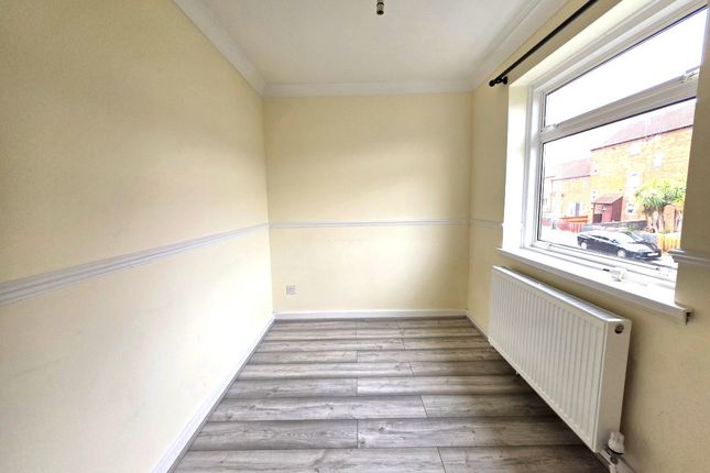 34, Glazier Drive, Milton Keynes photo 5
