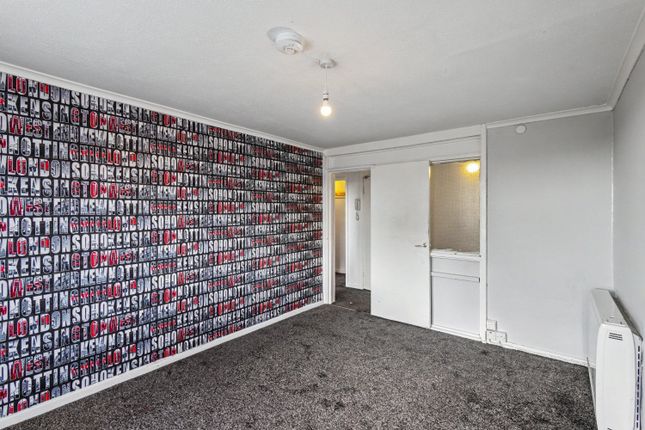 Flat 86, Benwell Close, Benwell Grange, Newcastle upon Tyne photo 4