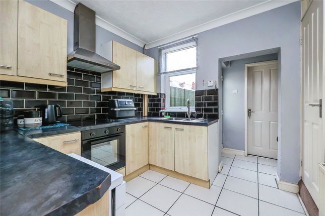 46, Nottingham photo 2