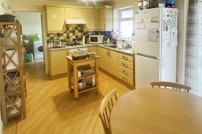 Detached house for sale in Gold Close, Nuneaton, Warwickshire