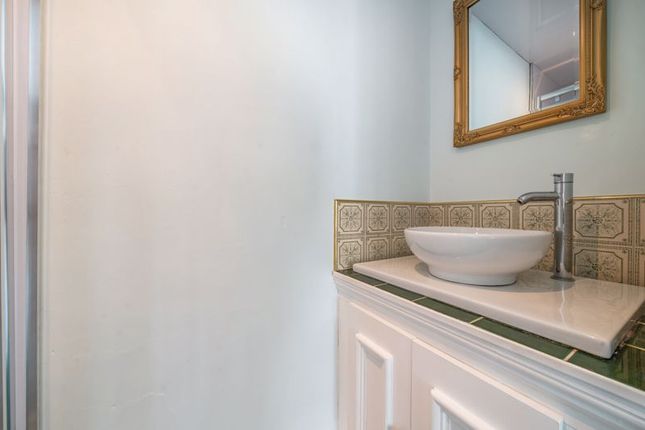 En Suite To Bedroom 2