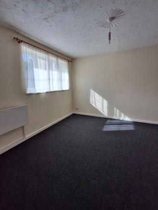 28, Marlborough Way, Telford photo 4