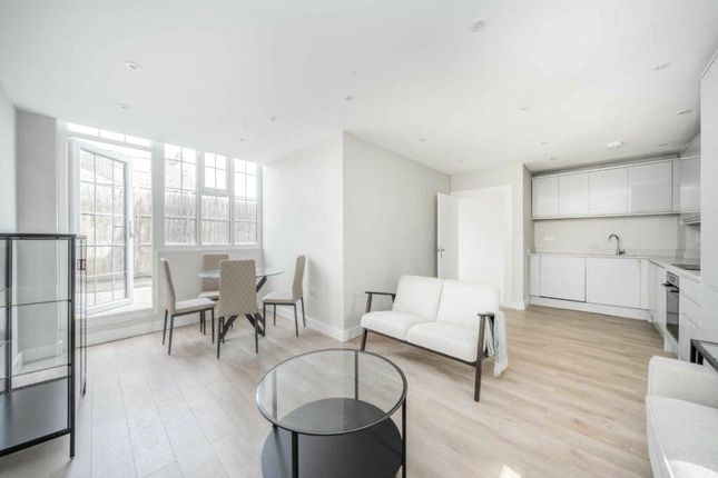 Thumbnail Flat for sale in Sandycombe Road, Kew, Surrey