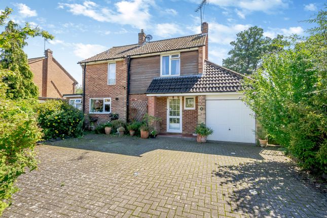 Thumbnail Detached house for sale in Tweenways, Chesham