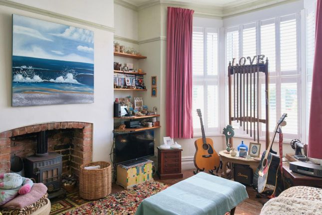 9, Plassey Square, Penarth photo 4