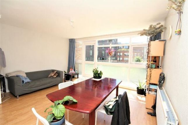 Thumbnail Flat to rent in East Road, Old Street