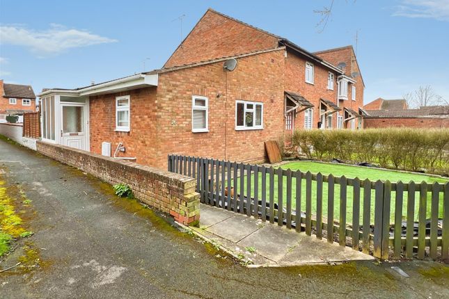 2-bed house on 26, Chalgrove Field, Swindon, £220,000