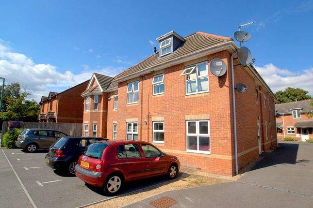 Flat to rent in Malmesbury Park Place, Bournemouth