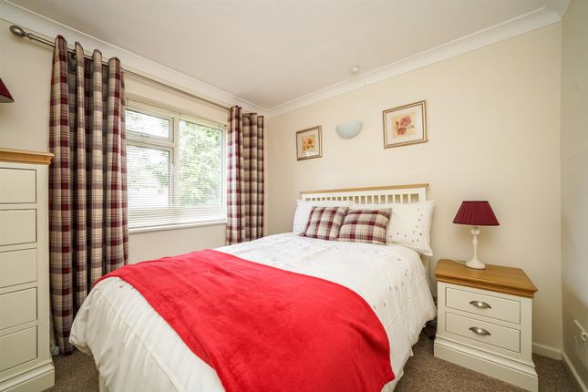 Terraced house for sale in Meadowcroft, St.Albans