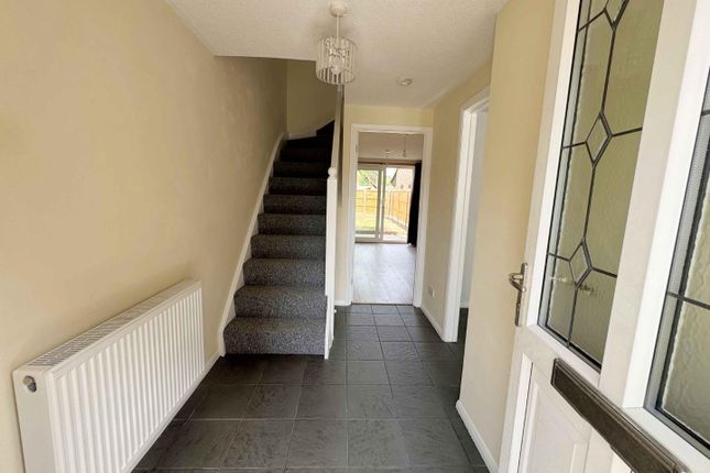 13, Weaver Drive, Rugby photo 3