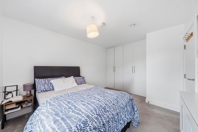 Flat 22, Green Side Views, 38, Mill Green Road, Mitcham photo 5