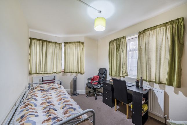 Flat 1, Barons Court,, Church Lane, London photo 2