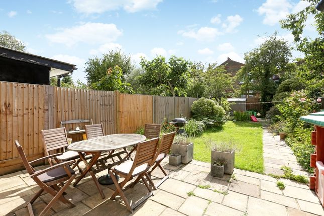 72, Crescent Road, London photo 4