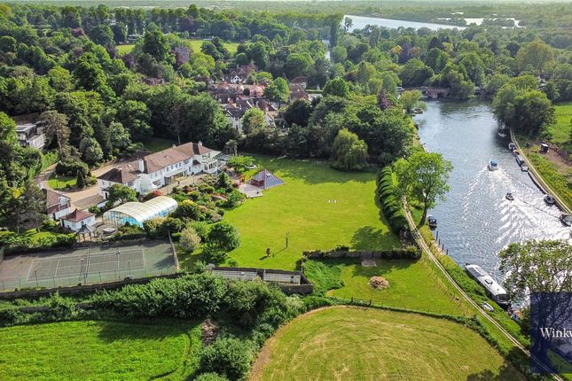 Thumbnail Lodge for sale in Thames Street, Sonning, Reading, Berkshire