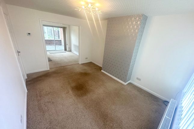 114, BRIDGEND photo 3