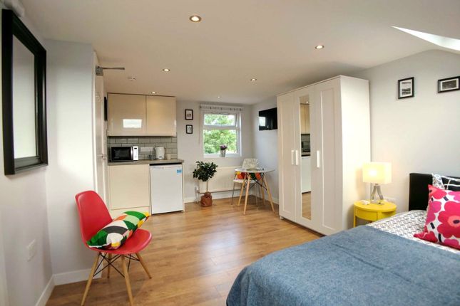 115, Sydney Road, London photo 2