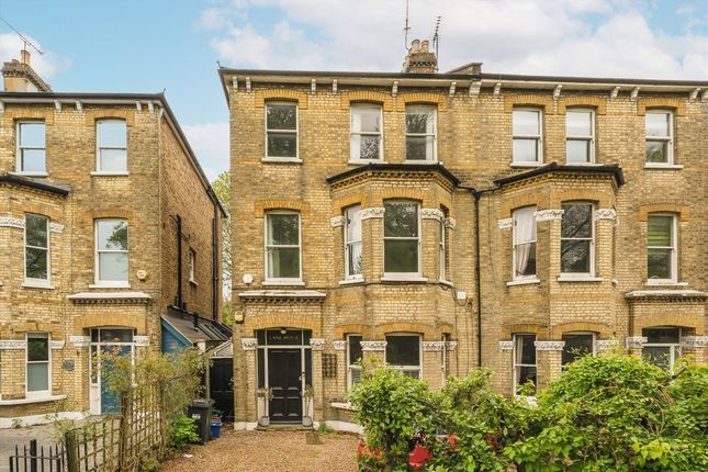 Thumbnail Property to rent in Sutton Lane North, Chiswick