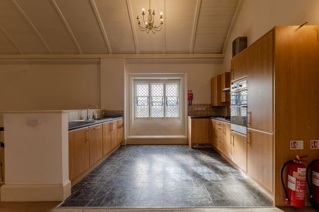 22 Frome Court, Hereford photo 3