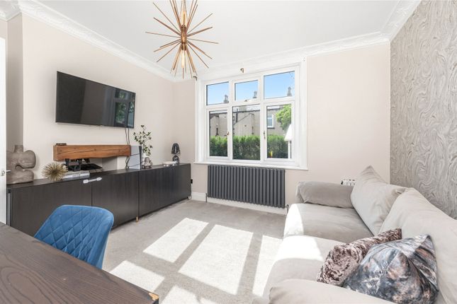 5, White Cross Road, Dewsbury photo 5