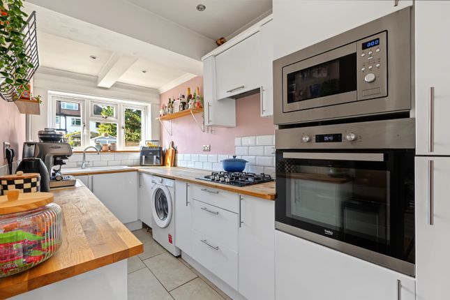 15 Sanctuary Road, Gillingham, Kent photo 3